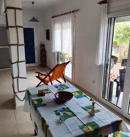 The Cozy Yard Apartment Nea Poteidaia